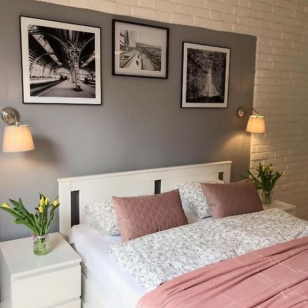 Klimatyczny Apartament Pod Ratuszem -Ul. Slaska 2 Częstochowa Екстериор снимка