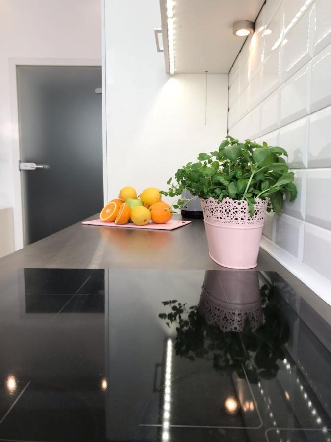 Klimatyczny Apartament Pod Ratuszem -Ul. Slaska 2 Częstochowa Екстериор снимка