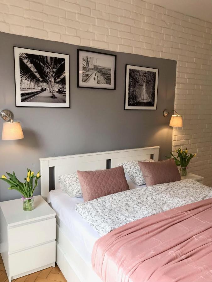 Klimatyczny Apartament Pod Ratuszem -Ul. Slaska 2 Częstochowa Екстериор снимка