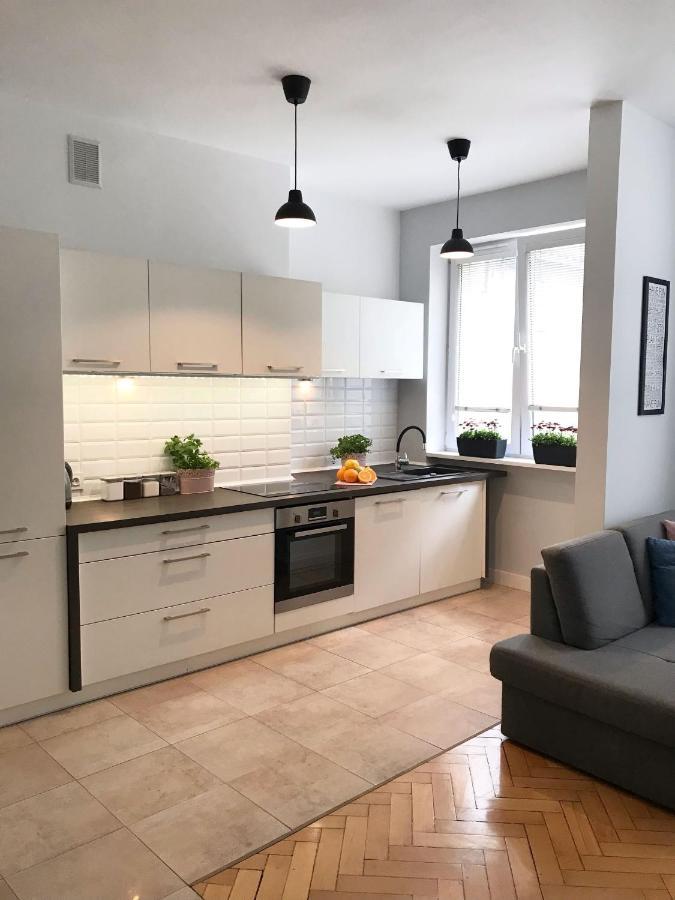 Klimatyczny Apartament Pod Ratuszem -Ul. Slaska 2 Częstochowa Екстериор снимка