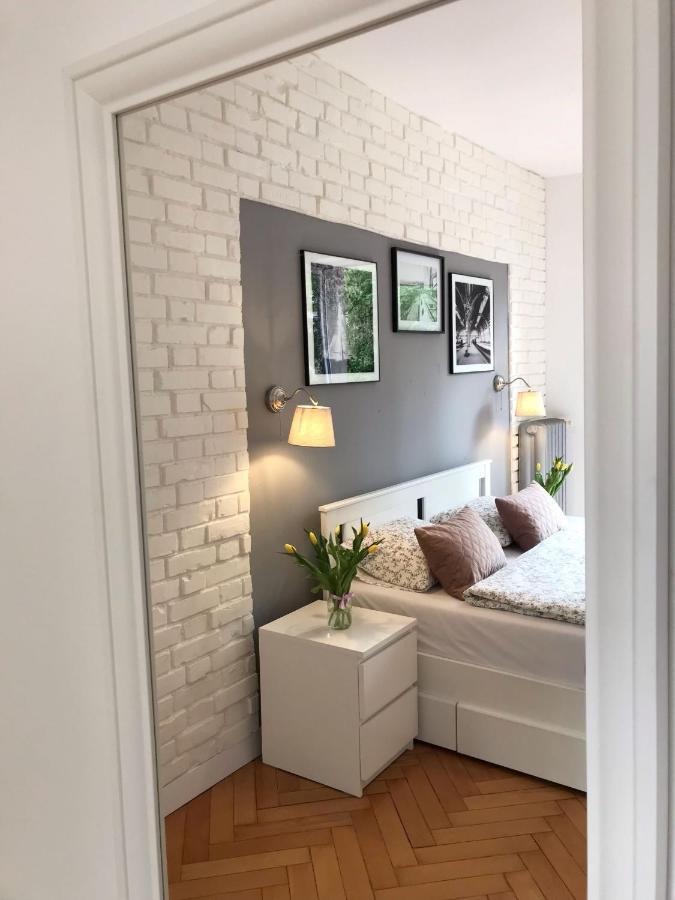 Klimatyczny Apartament Pod Ratuszem -Ul. Slaska 2 Częstochowa Екстериор снимка
